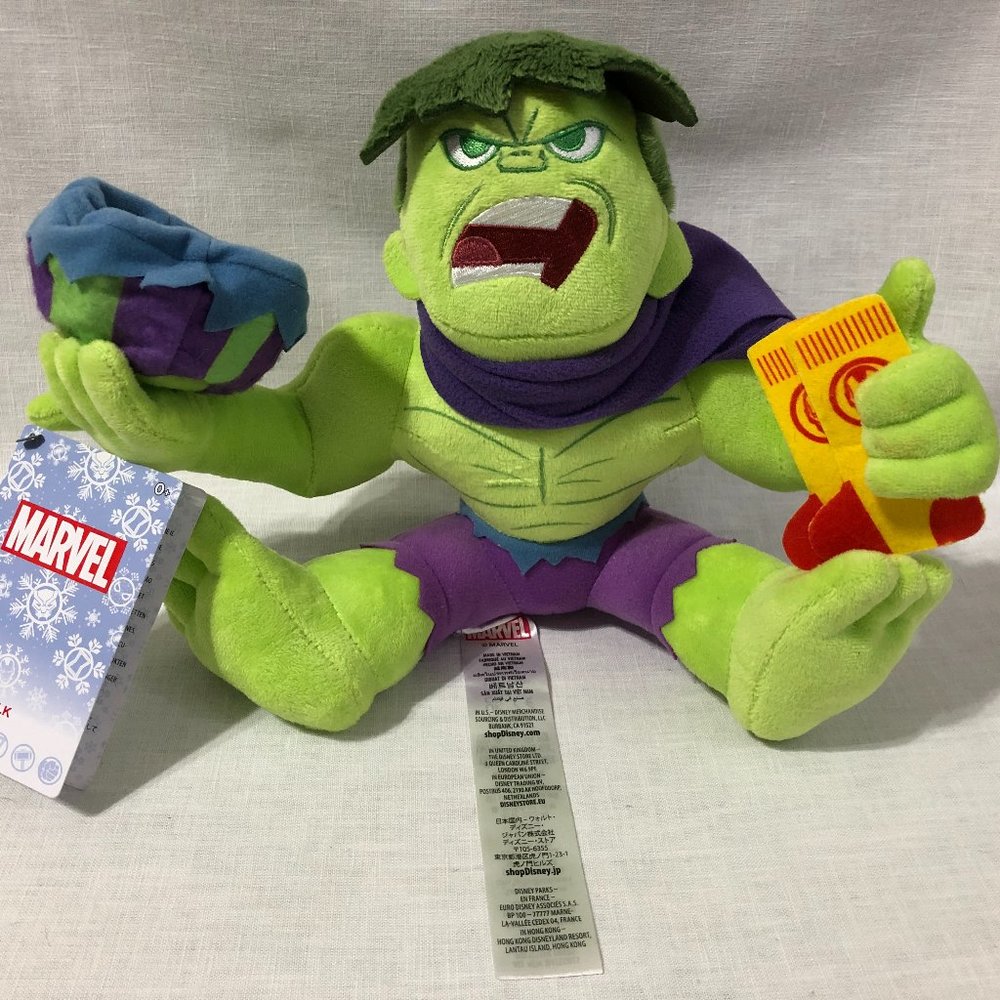 Marvel Disney Store Holiday Hulk Stuffed Collector's Plush New With Tags